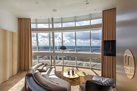 Suite with City View