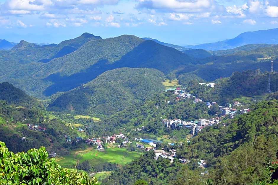 Hiwang Native House Inn & Viewdeck