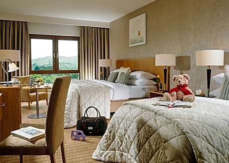 Double or Twin Room with Sea View