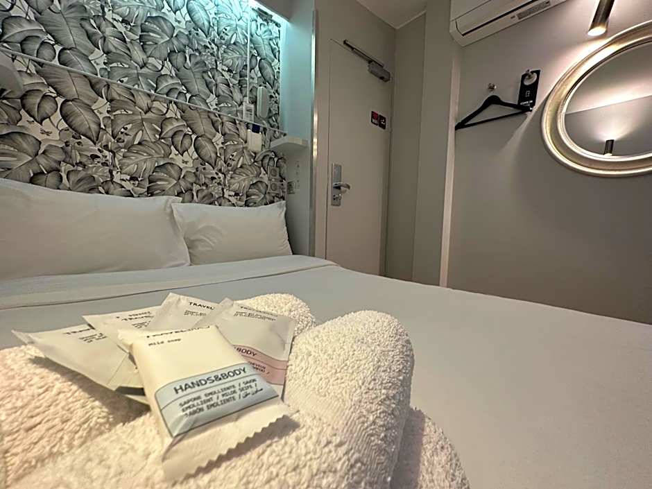 Nation Montmartre Hotel