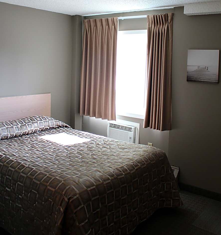 Arbour Ridge Inn & Suites