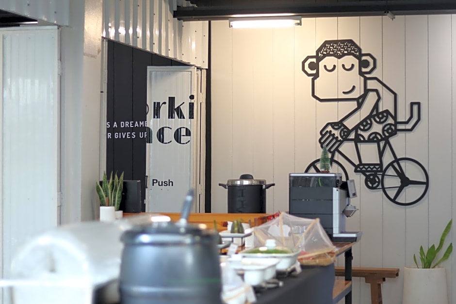 Blu Monkey Hotel Suratthani