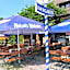 Hotel "Cafe Verkehrt" - Wellcome Motorbiker, Berufsleute und Reisende im Schwarzwald