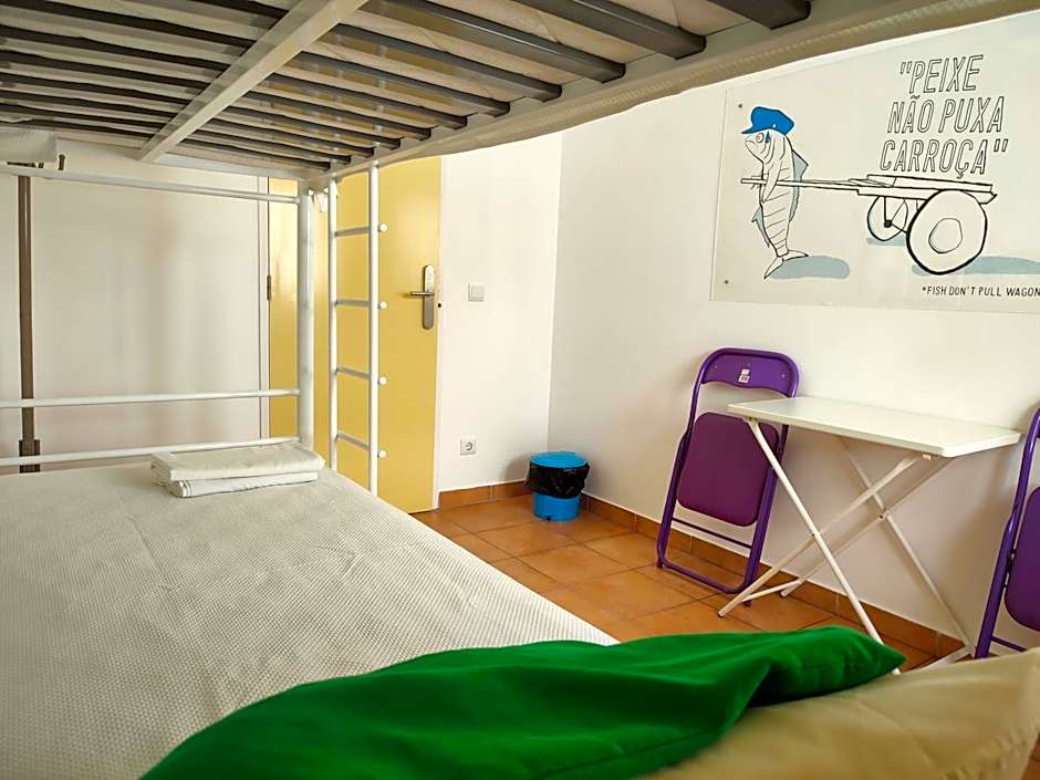 Racing Mackerel Hostel