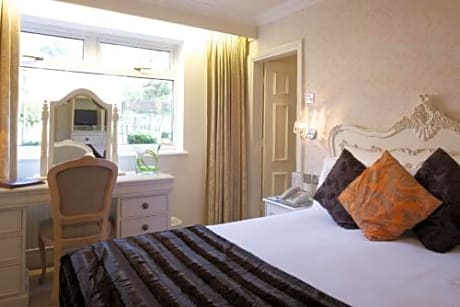 Classic Double with Garden View