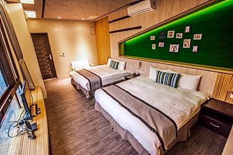 Quadruple Room with Shower