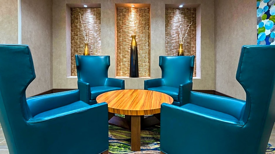 Holiday Inn Express & Suites Midland South I-20, an IHG Hotel