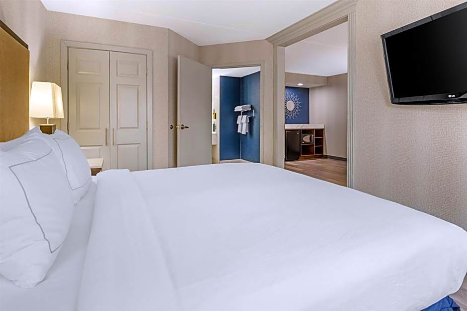 Best Western Plus Miamisburg-Dayton Suites, Banquets & Hotel