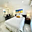 Colony Club Inn & Suites