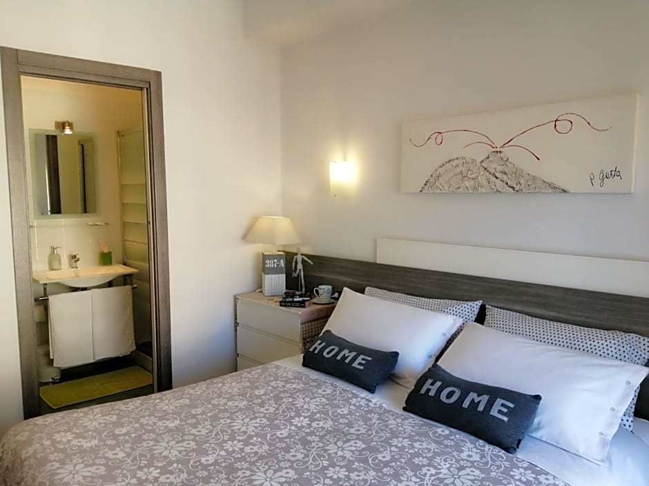 B&B Carolina Napoli-Vomero