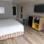 Days Inn & Suites by Wyndham Mountain View