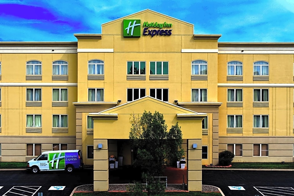 Holiday Inn Express Syracuse-Fairgrounds