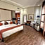 Bayat Hotel