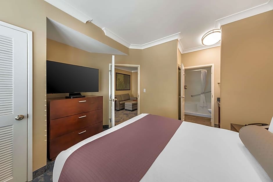 Best Western Plus Avita Suites