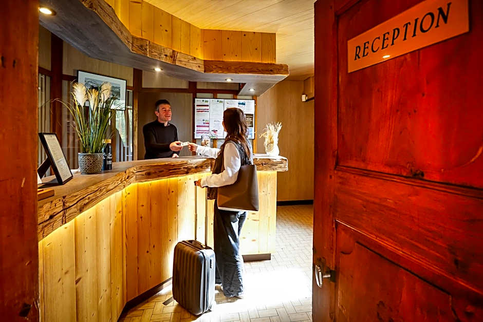 Logis Hôtel Au Gai Soleil du Mont-Aiguille