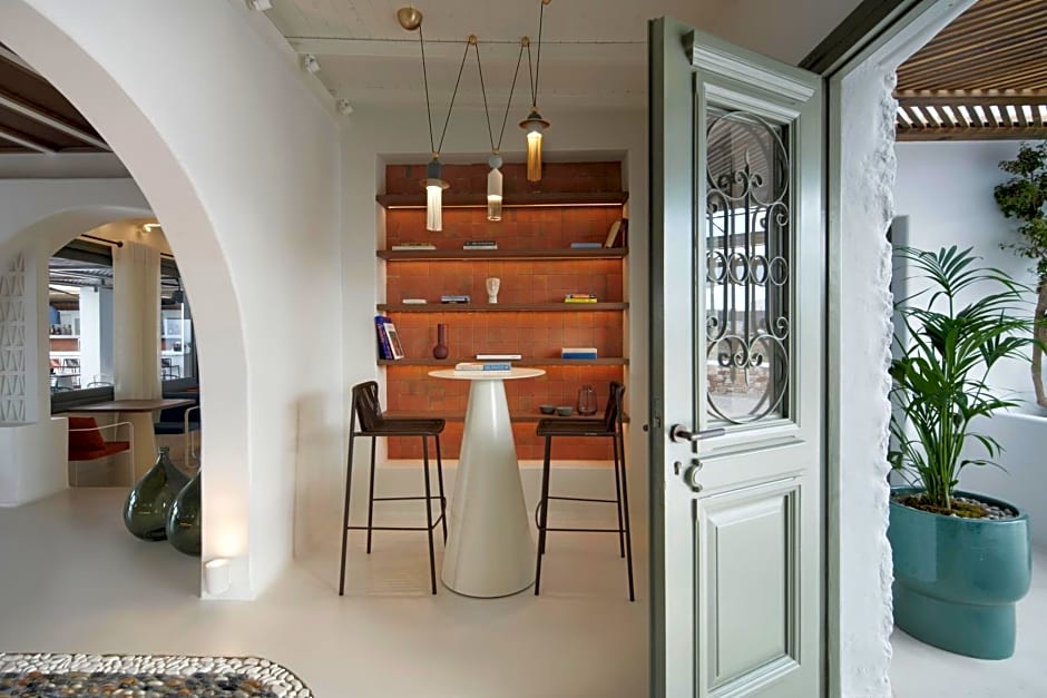 Minois Sugarcube Suites