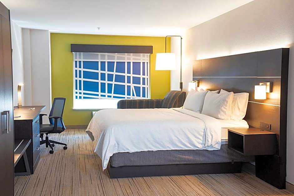 Holiday Inn Express Hotel & Suites Chester By IHG