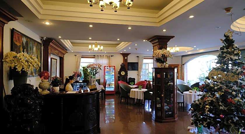 Hoa Phat Hotel & Apartment