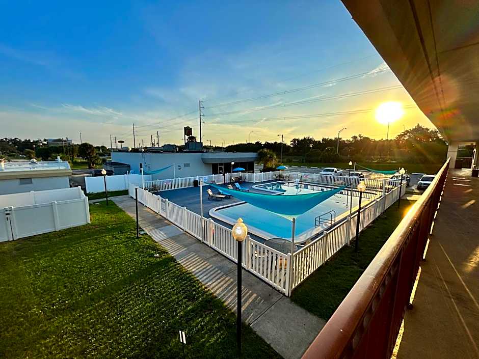 Super 8 by Wyndham Ocala