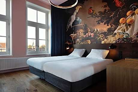 Large Room