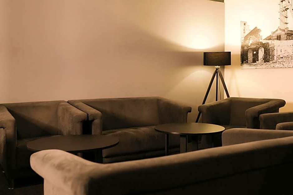 Economy Silesian Hotel