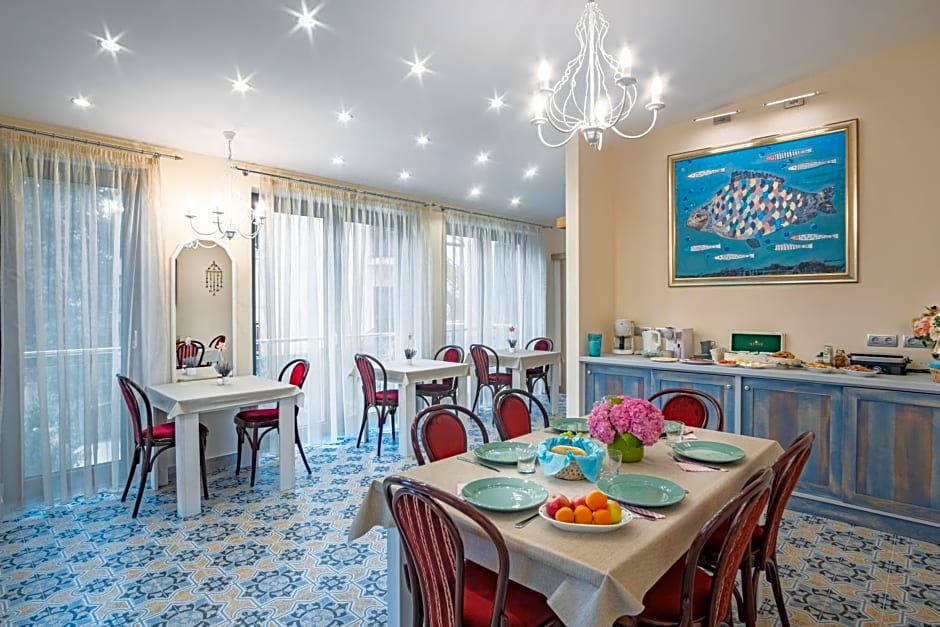 Kiss-Henézi Guest House