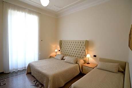 Three-Bedroom Deluxe Apartment