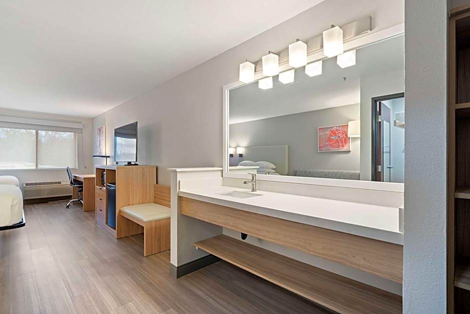 Best Western Lake Oswego Hotel & Suites