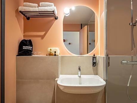 Standard Room with Two Single Beds