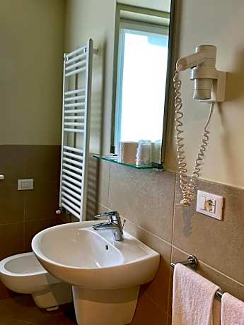 Double or Twin Room with Side Sea View