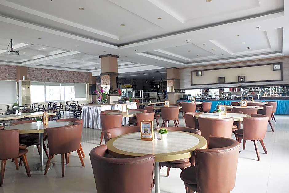 WThree Premier Hotel