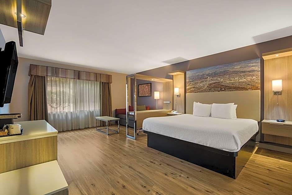 Best Western Diamond Bar Hotel & Suites