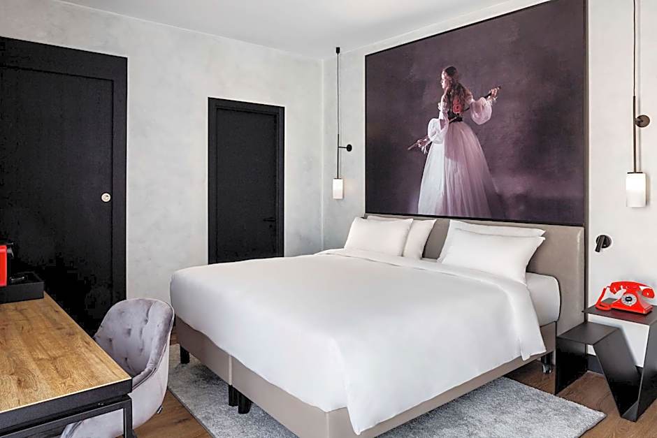 Hotel Paseo del Arte, a member of Radisson Individuals