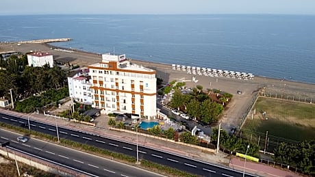 Denizkumu Hotel