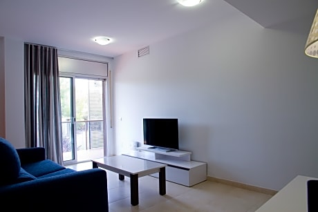 PARADISE VILLAGE 1 TO 4 PEOPLE