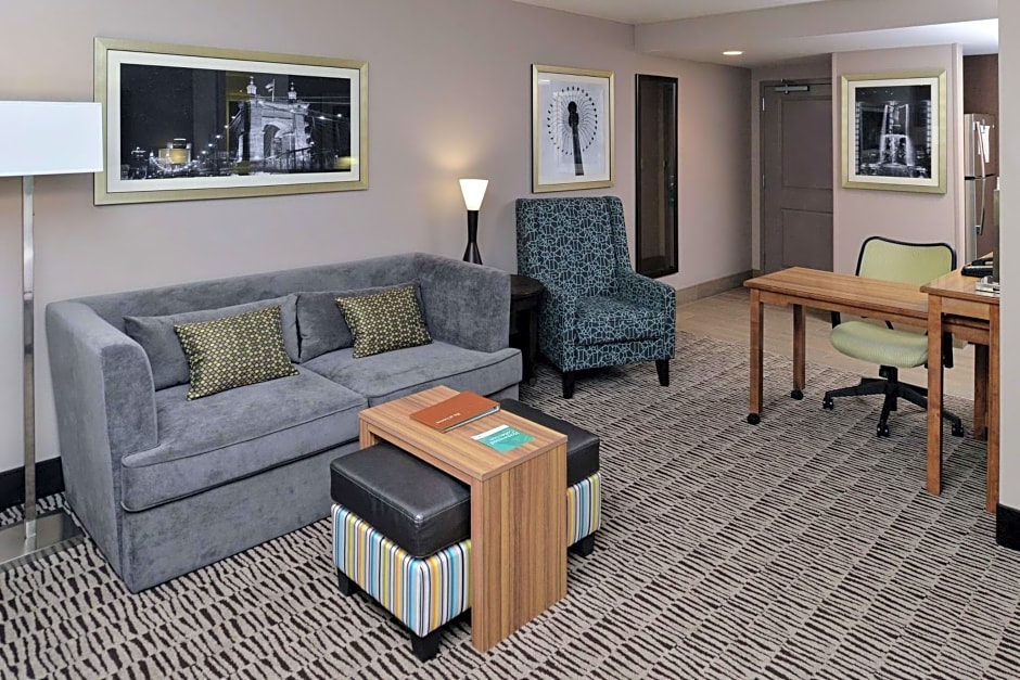 Homewood Suites By Hilton Cincinnati/Mason