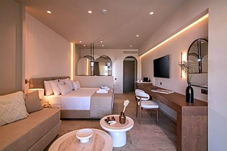 Junior Suite with Private Pool