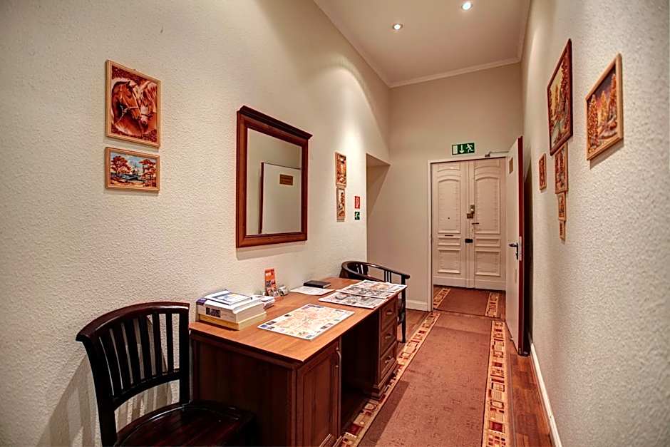 Hotel Pension Bernstein am Kurfürstendamm