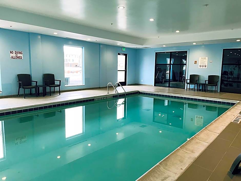 Comfort Suites Denver International Airport