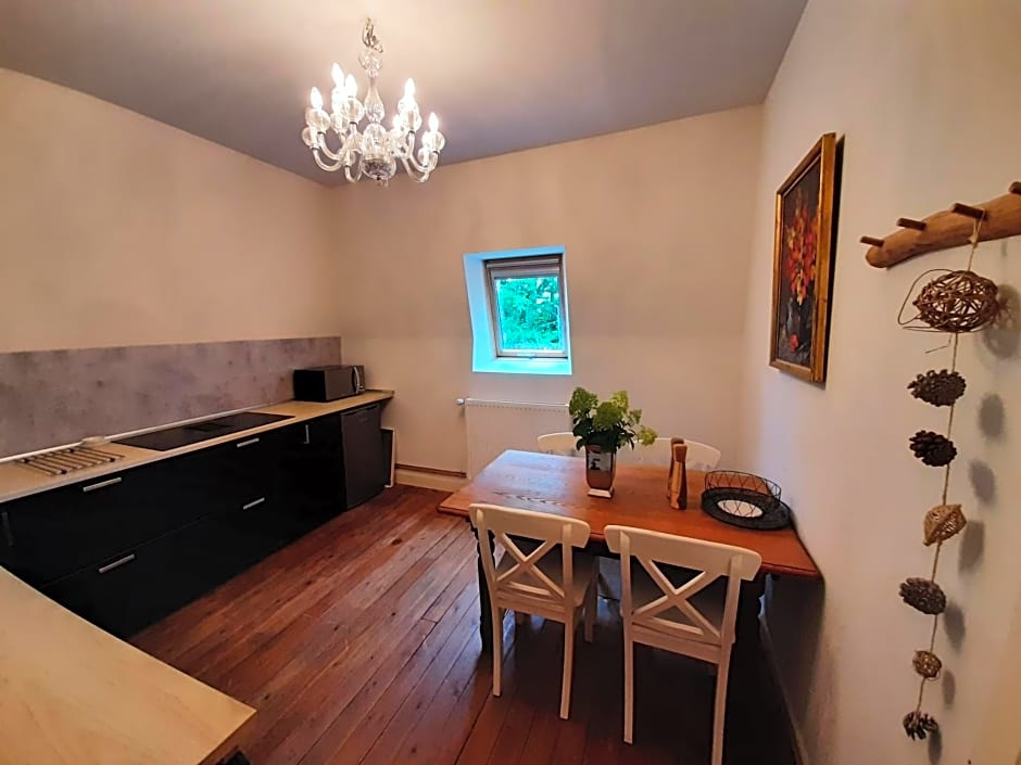 Chateau Sourliavoux, appartement en chambres d'hôtes