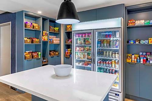 Comfort Inn & Suites Irvine Spectrum