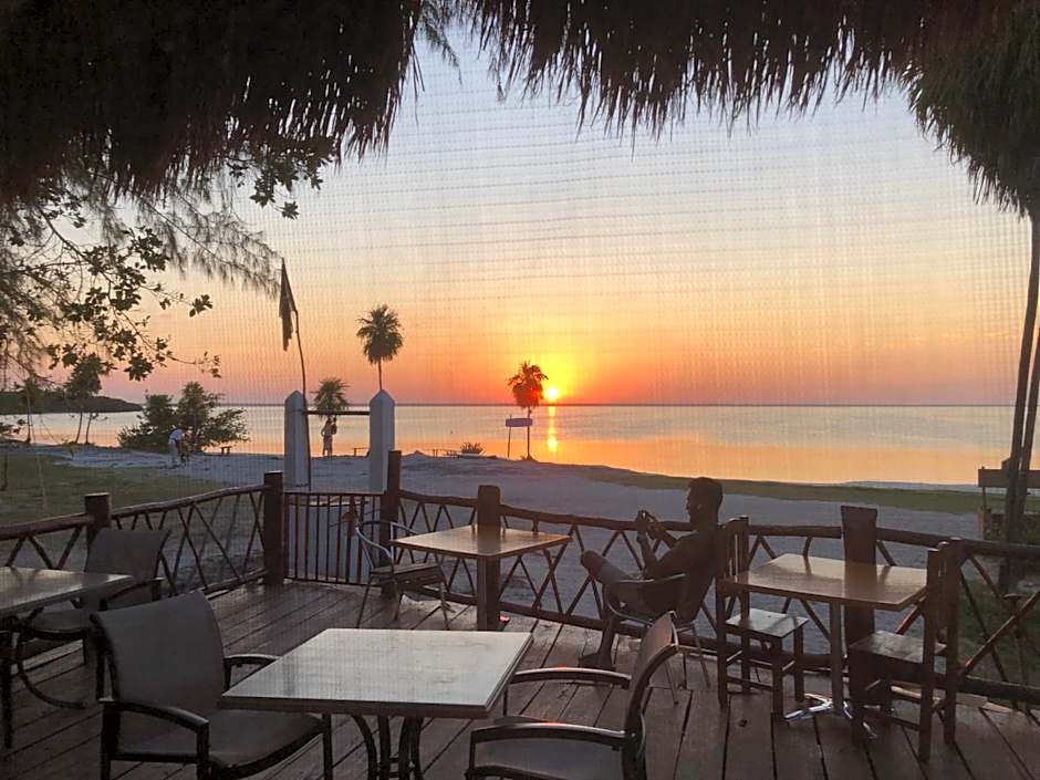 Ikarus Costa Mujeres Eco Lodge Sunset View
