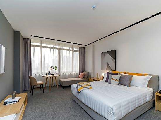 Lingju Chuangxiang Apartment