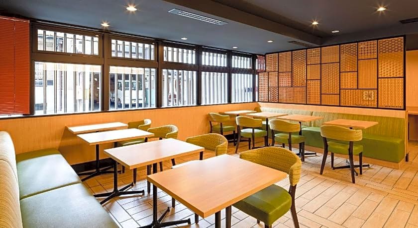 Comfort Inn Kyoto Shijokarasuma