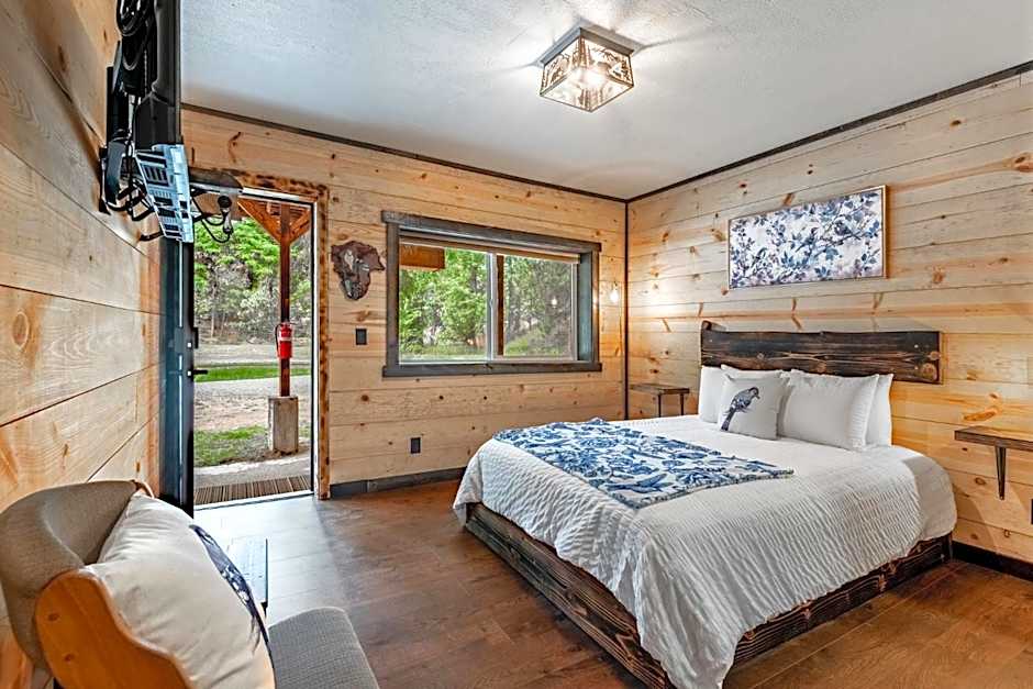 Lake Village Lodge