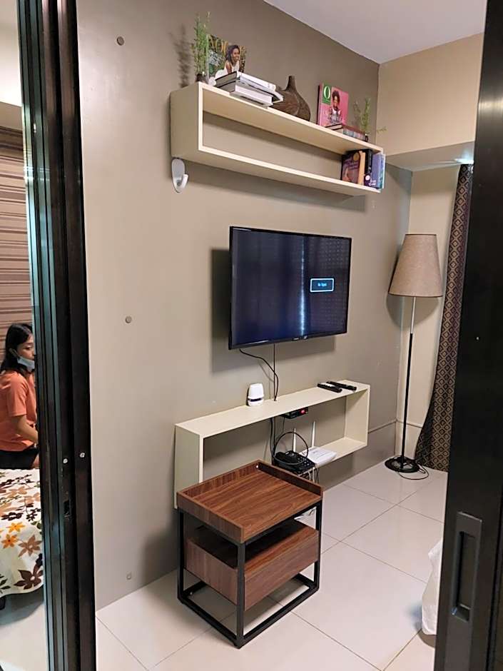 Jojie's Crib Horizons101 Studio II