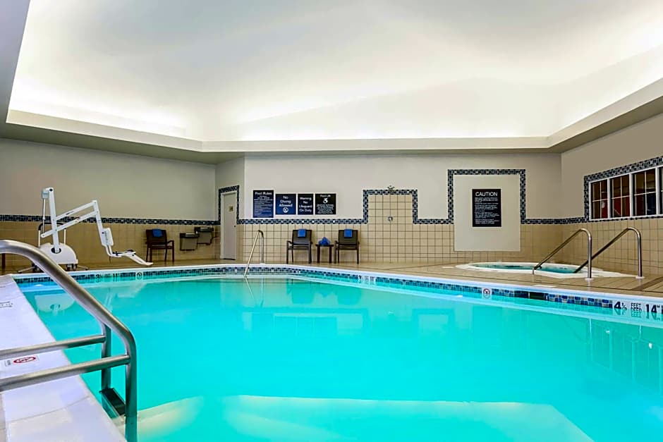 Homewood Suites By Hilton Melville, NY