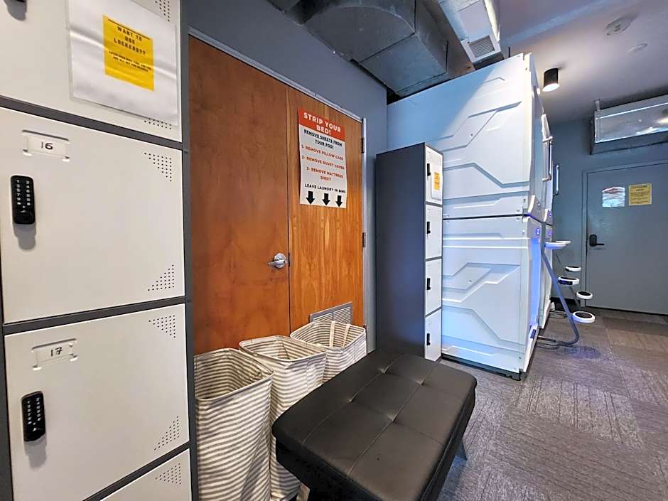 U Street Capsule Hostel