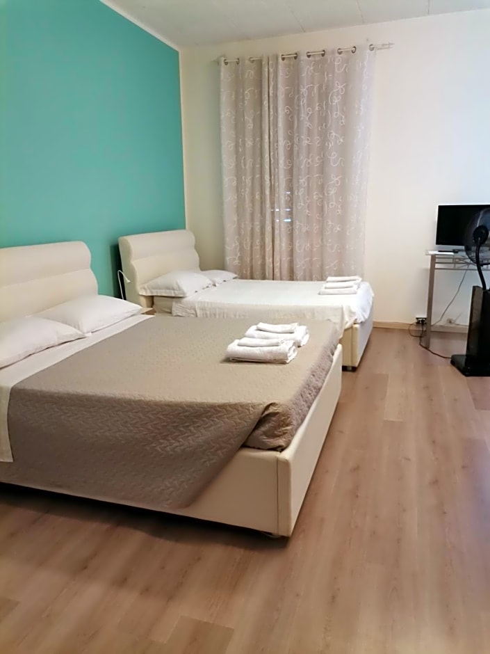 B&B Porto Vecchio ROOMS - Stazione Centrale Trieste