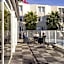 Ibis Arles